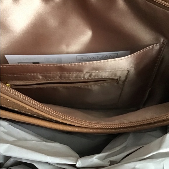 Joy and Iman Travel Purse - Picture 8 of 10